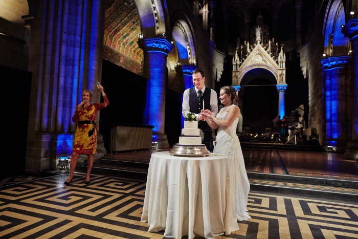 Wedding cake cutting - spring wedding at Mansfield Traquair, Edinburgh 