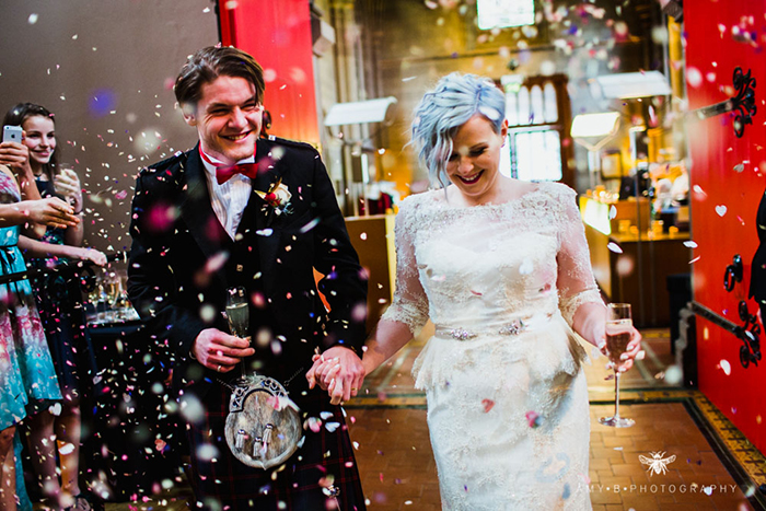 Newlyweds at Mansfield Traquair in Edinburgh 